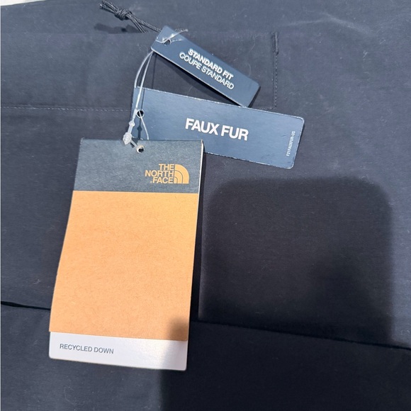 NWT The North Face Women's Black Arctic Parka Coat - Picture 5 of 10